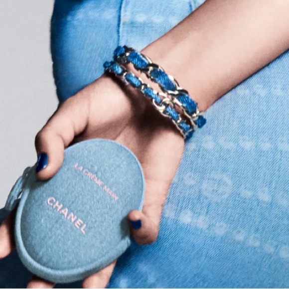 ⛳️ CHANEL La Crème Main in Elegant Blue - Picture 2 of 3